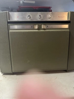 GE Mustang 2 Record Player - Image 1 of 4