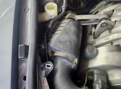 2003 - 2010 Porsche Cayenne 4.5 caixa de limpador de ar direito 7L0128607 3 peças  - Imagem 1 de 4