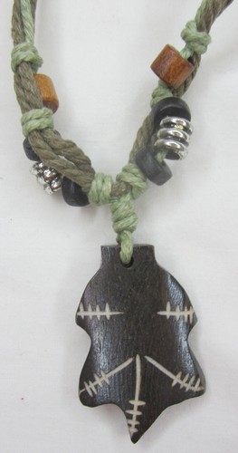 VETEMENTS NUOVA Collana Girocollo Corda Regolabile Ciondolo Stile Tribale Astratto Intagliato 20" (8