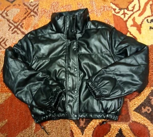 Damen Winter Jacke Kunstleder  SHEIN Größe 36 Farbe Schwarz - Bild 1 von 3