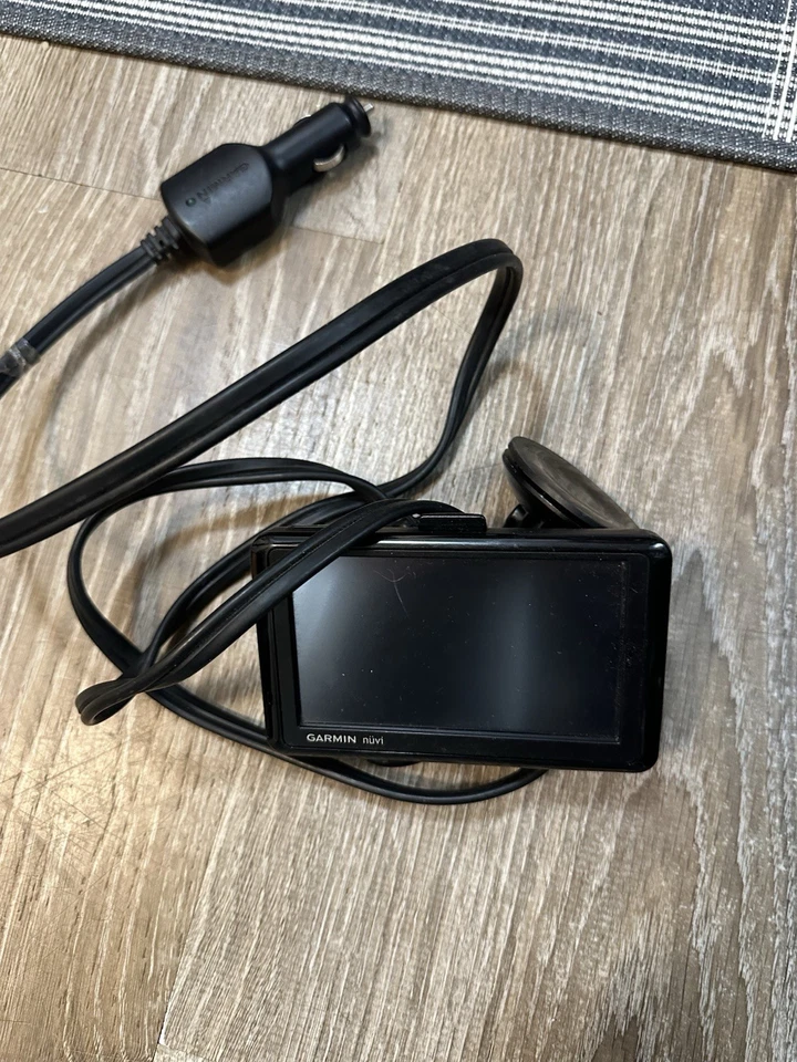 Garmin Nuvi 1390 5" Touch GPS Navigation System TESTED!! - Image 1 of 4