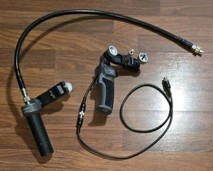 Canon Zoom Servo Grip ZSG-200M mit Adapter, Mount und Focus Controller FFC-200 - Bild 1 von 6