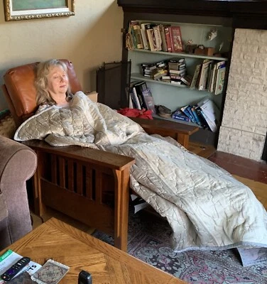 Handmade w/ Bella Notte silk linen remnants, soft quilt w/ foot pocket NEW gift - Image 1 of 4