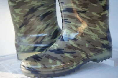 New Sturart Wetzman Rubber Boots Rain Kids Shoes Size L Green - Image 1 of 4