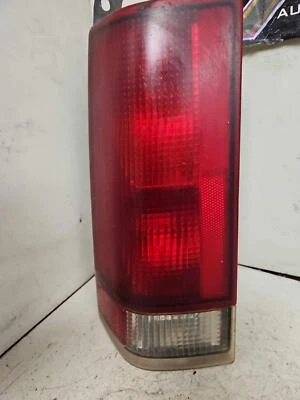 96-99 GMC SAVANA 2500 Left Tail Light Assembly Reverse Lamp Driver Side Lh OEM - Image 1 of 4