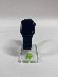 GPS Only Apple Watch Series 7 41MM Minuit Aluminium Noir Nike Sport Loop - Photo 1 sur 9