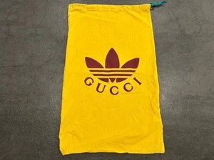 Auténtica bolsa antipolvo amarilla Gucci x Adidas 13 X 21 pulgadas - Imagen 1 de 4