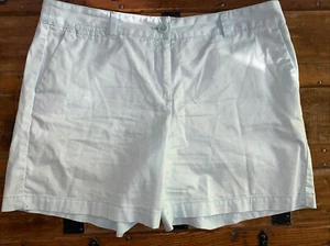 Ann Taylor Loft Women's Shorts sz 12 Lt Blue 6" 100% Cotton Pockets Chino - Picture 1 of 5