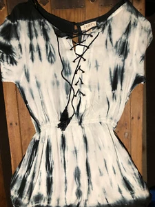 EXIST Batik Strampler/Pullover Shorts Strand Abdeckung ~ schwarz & weiß ~ Medium ~ Neu mit Etikett - Bild 1 von 6