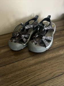 Women’s Keen Venice Size 6 Black/ Gray Sandals - Picture 1 of 8