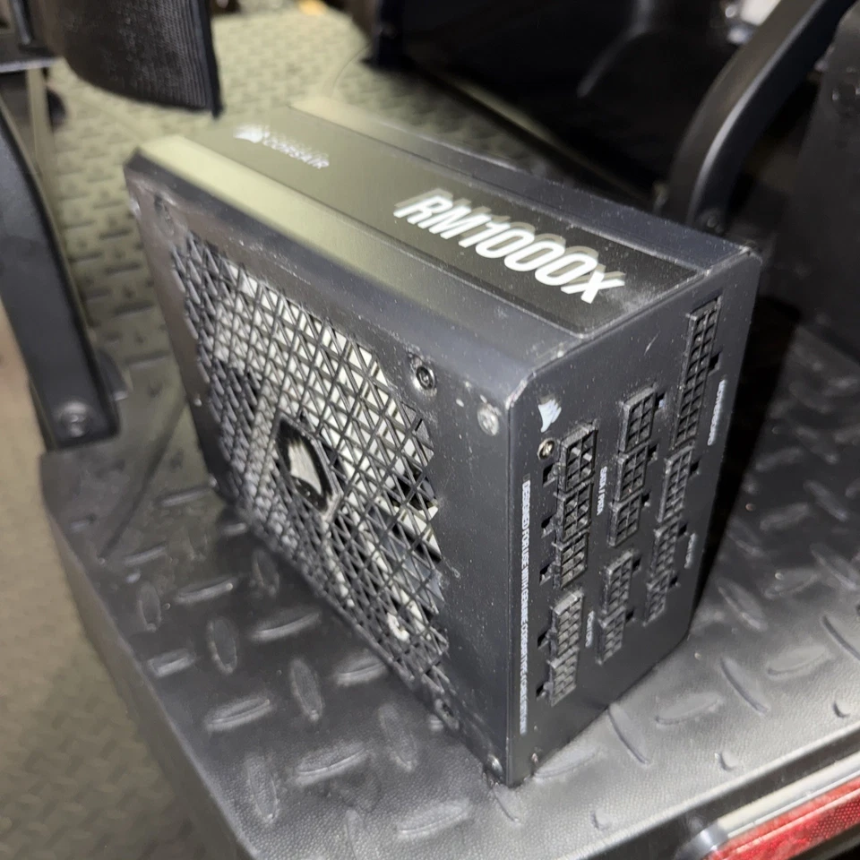 CORSAIR RM1000x Fully Modular ATX Power Supply 1000W 80 Plus Gold Black - Image 1 of 1