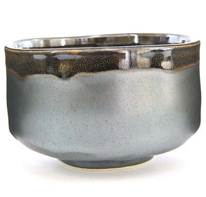 Japanese Handcrafted Matcha Tea Bowl Black Matcha Tea Cup Ceremony Kuro Oribe - Picture 1 of 8