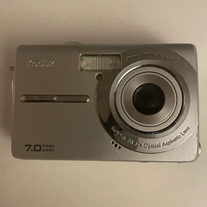 Kodak EasyShare M753 7.0MP Compact Digital Camera W/ Battery FOR PARTS ONLY - Picture 1 of 8