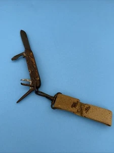 WW2 Era 4 Line Camillus Pocket Knife, Steel Bolsters W/Rare WW2 Strap - Picture 1 of 24