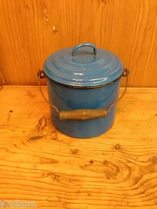 Blue Enamelware Covered Berry Pail with Bail Handle ~ Vintage ~ EN14 - Picture 1 of 9