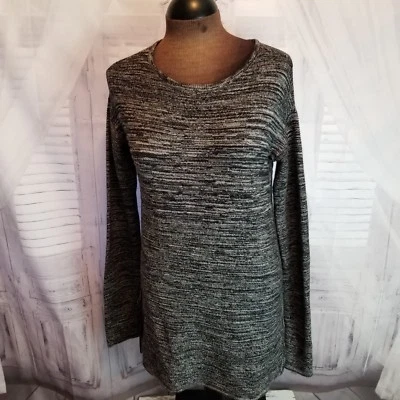 Daisy Fuentes knit top women sweater casual evening party gray business S small - Image 1 of 4