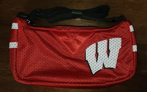 NCAA Wisconsin Badgers Purse, NEW Cover