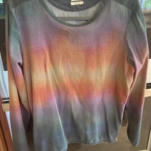 paul smith damen shirt mit Reißverschlüssen an der Seite läuft voll - Bild 1 von 7