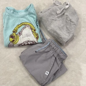 Bundled boys shorts and Shark T-shirt 5 To 6 - Picture 1 of 8