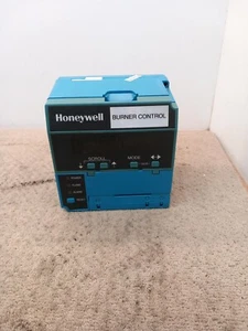 Honeywell Burner Control EC7823 A 1004 EC7823A1004 - Imagen 1 de 8