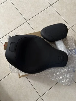 Respaldo de asiento Mustang Wide Tripper Solo negro vintage Harley 18-23 Softail delgado Foto 1 de 3