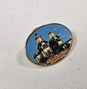 Vintage Emaille San Xavier Mission Sammlerstück Souvenir Anstecknadel  - Bild 1 von 5