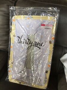 THIRTYONE DELUXE UTILITY TOTE—-Butter  Daisy - NEW