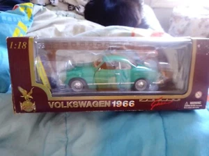 Road Legends 1/18 Scale Diecast Green 1966 Volkswagen Karmann-Ghia Model Car - Picture 1 of 6