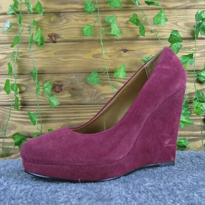 Bomba Kelsi Dagger para mujer Danelle plataforma granate gamuza 9,5 mediana usada 2025 Foto 1 de 4