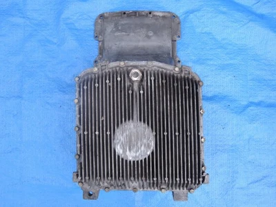 ALFA ROMEO GTV-6 / MILANO V-6 Usado Original MAGNESIO SARTÉN DE ACEITE Superior e Inferior Foto 1 de 4