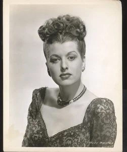 TRUDY MARSHALL  Original 1940s 8 x 10 Hollywood Glamour Press Photo vv - Picture 1 of 1