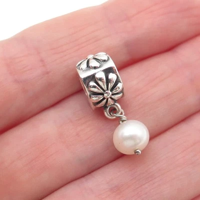Pandora 925 Plata de Ley Perla Real Simple Flor Cuelga Dije Deslizable Foto 1 de 4