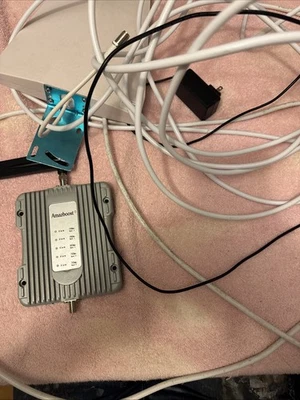 Amazboost Cell Phone Booster for Home - Image 1 of 4