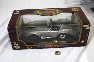 Ford Shelby Cobra 427 S/C 1964 Road Legends plateado escala 1:18 coche fundido a presión nuevo Foto 1 de 4