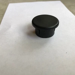 Tapón de llenado de orificio redondo para tablero temprano VW OEM, Volkswagen de los años 70-80, cigarro - Imagen 1 de 3