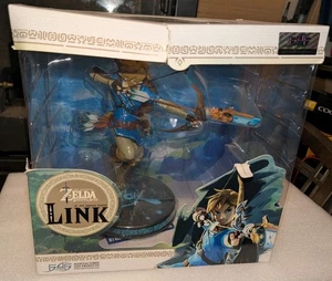 The Legend of Zelda: Breath Of The Wild Link 10" Figure - Open Box - Box Damage - Picture 1 of 6
