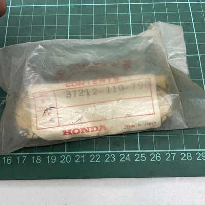 37212-110-790 Genuine Honda Speedometer Speedo Mount Bracket XL 100 SL NOS - Image 1 of 2