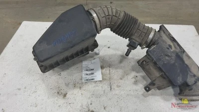 2020 Jeep Cherokee Air Cleaner - Image 1 of 4