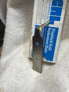 CRLaurence RKB10  1  1/2” Stainless Steel Cold Knife Blade CRL - Picture 1 of 6