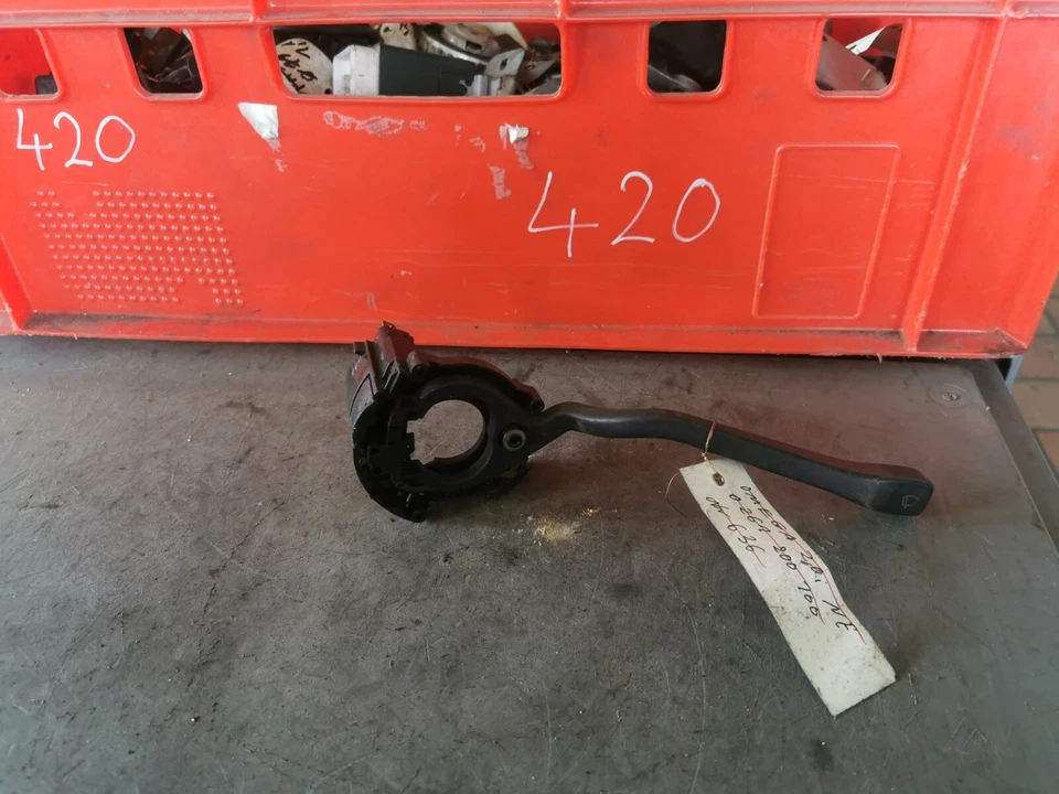 VW Passat B2 32B Wischerschalter Lenkstockschalter Schalter ohne Heckwischer - Bild 1 von 4