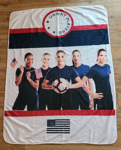 United States Women's Olympic Soccer USWNT rare Players Throw Blanket New Cover