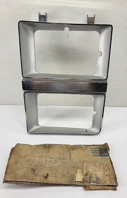 NOS 1981 1982 Chevrolet GMC Pickup C10 Suburban LH Headlamp Bezel 14021363 - Image 1 of 4