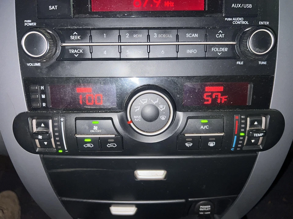 Heater A/c Control KIA BORREGO 09 10 11 - Image 1 of 1