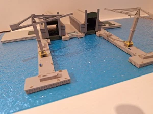 SKYTREX 1:1200 Model Warship Servicing Facility - Picture 1 of 6