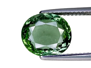 3.760cts Green natural apatite oval Shape cut loose gemstones SEE VIDEO - Picture 1 of 3