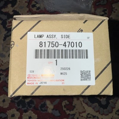 Toyota Lexus OEM Genuine Bumper Side Lamp ASY 81750-47010 Brand New! — 第 1/3 张图片