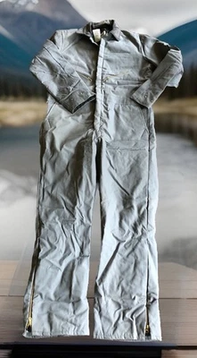Monos grises aislados Walls Blizzard Pruf XL ropa de trabajo alta Foto 1 de 4