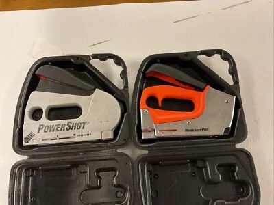 Lote de 2 pistolas grapadoras PowerShot Cobra Pro modelo #8000 estuche grapadora acción delantera Foto 1 de 4