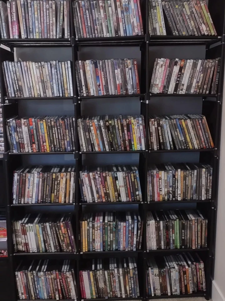 $5 DVDS - BRAND NEW - MUST BUY 3 - ADD 3 TO CART FOR PURCHASE - FREE SHIPPING Foto 1 de 1