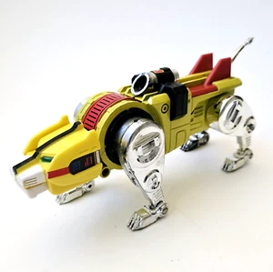 Vintage 1997 Trendmasters VOLTRON Lion Force Yellow Diecast & Plastic Figure - Picture 1 of 9